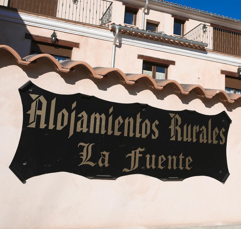 Alojamientos Rurales La Fuente Villalba de la Sierra Eksteriør billede
